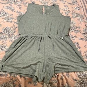 Lane Bryant LIVI Active Wear Size 18/20